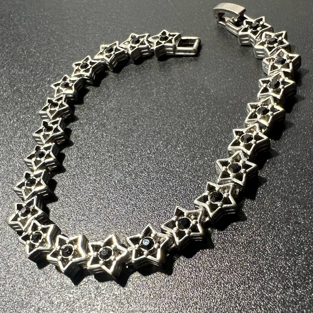 Vintage Silver Plated Star Tennis Bracelet Black Faceted Crystals Open Star Link